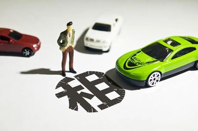 明日汽車租賃新規(guī)實(shí)施，租車一族必看